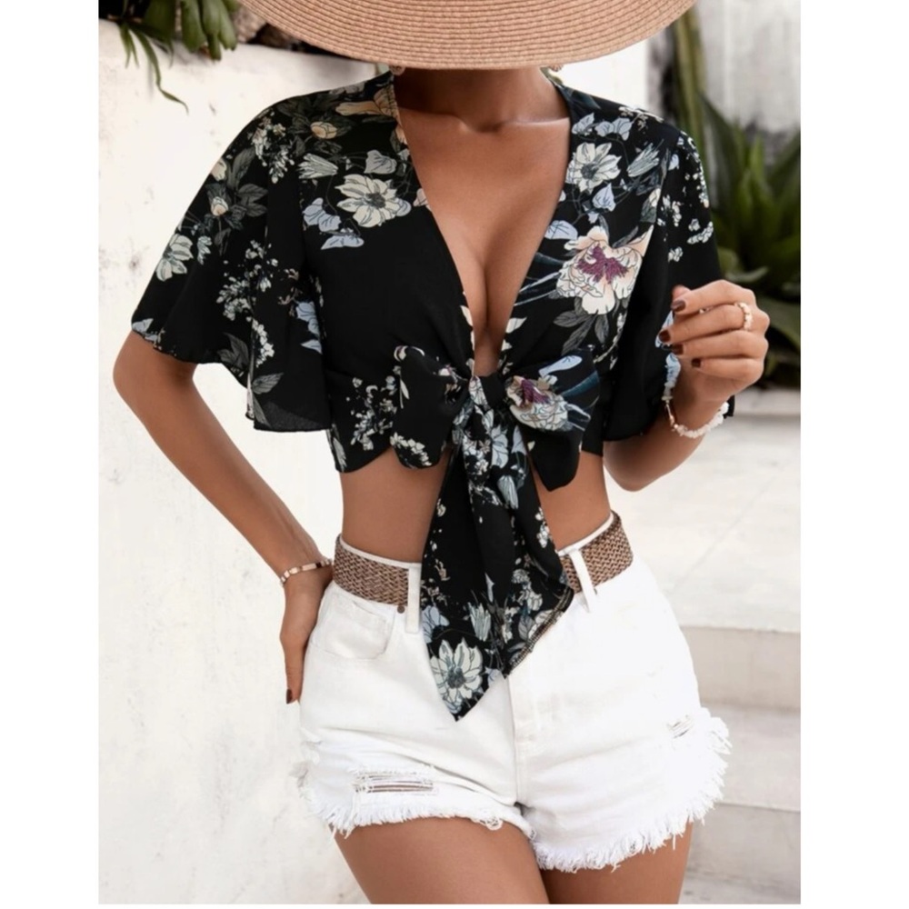 NWT SHEIN VCAY Floral Print Butterfly Sleeve Knot Front Crop Top - Picture 3 of 8